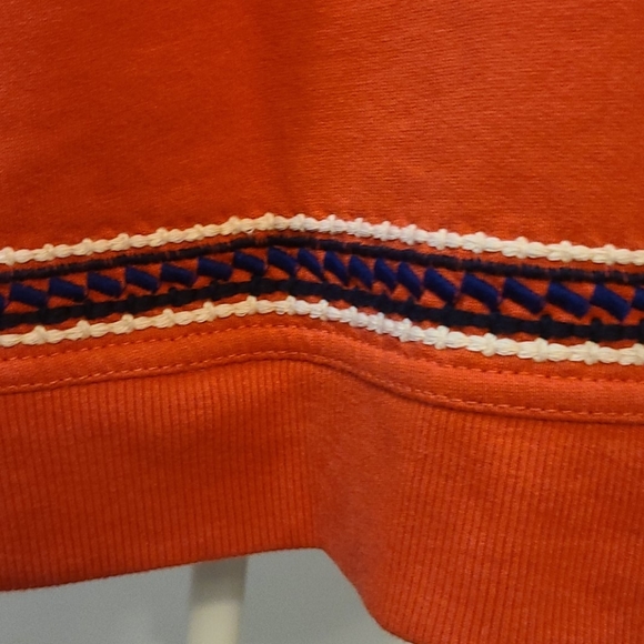 Lucky Lotus Sweatshirt with Embroidery - Picture 3 of 8